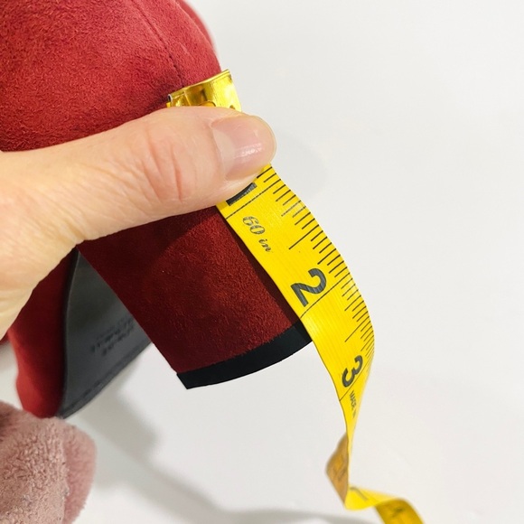 Stuart Weitzman suede red heels - Picture 5 of 7